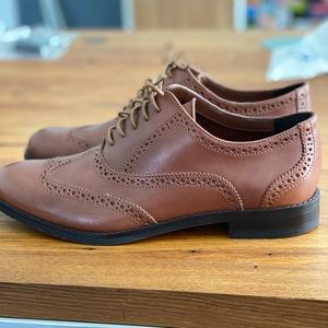 Cole Haan Womens Oxford Shoes size 8